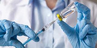 AstraZeneca: міфи щодо “шкоди” вакцинації